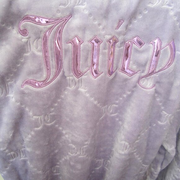 Juicy Couture Bathrobe Robe Lavender Purple Sleepwear Women S/M or L/XL - Picture 3 of 6